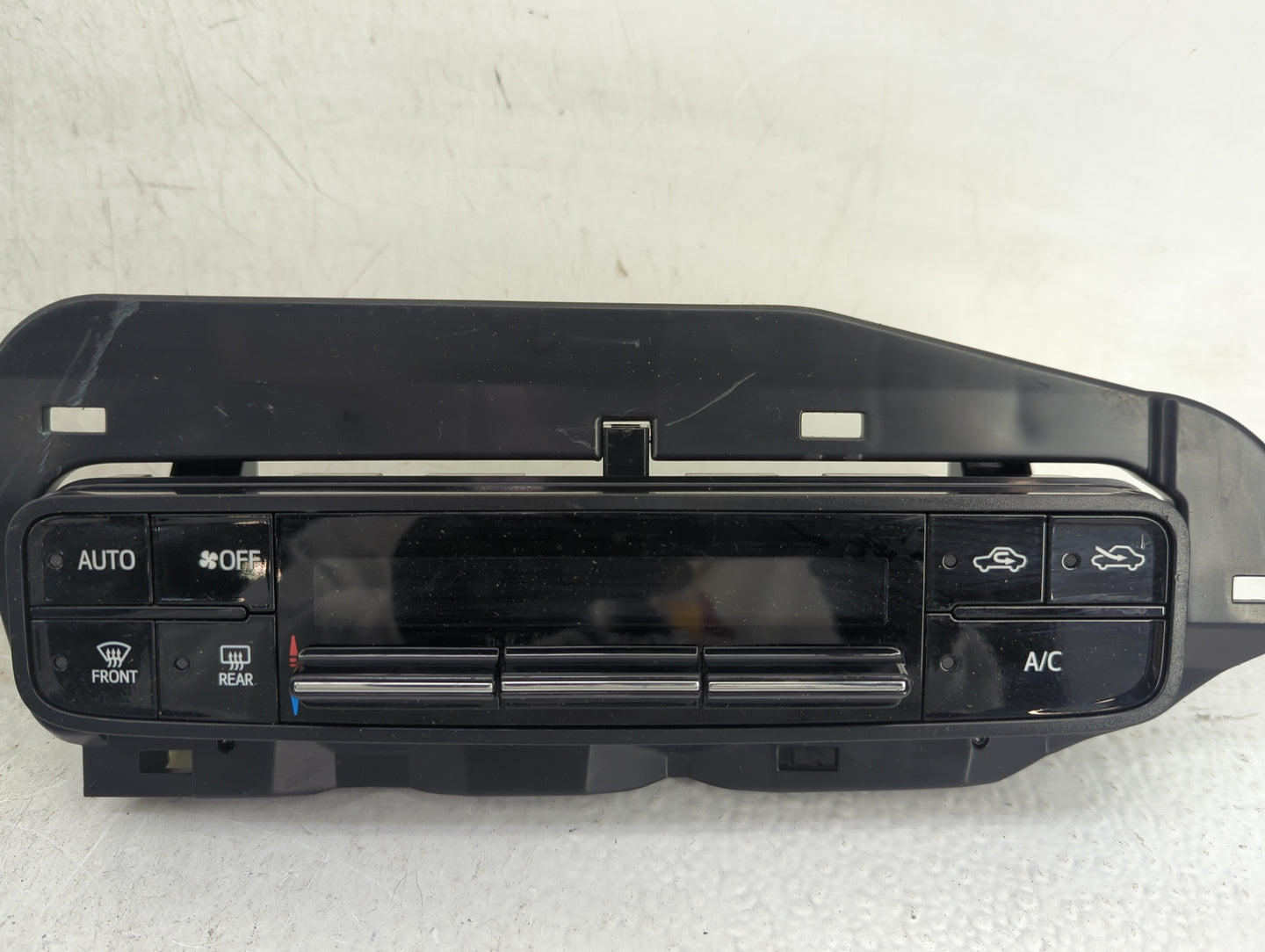 2017-2019 Toyota Corolla Climate Control Module Temperature AC/Heater Replacement P/N:55468-02060 Fits Fits 2017 2018 2019 O