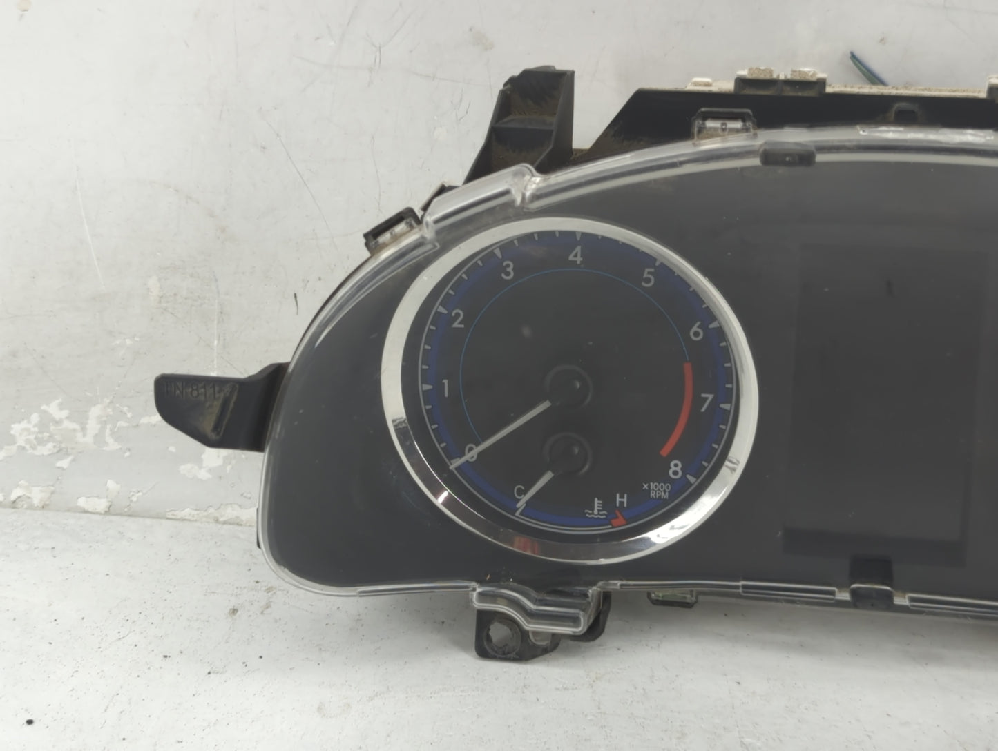2018-2019 Toyota Corolla Instrument Cluster Speedometer Gauges P/N:83800-F2U60-00 TN157580-9360 Fits Fits 2018 2019 OEM Used