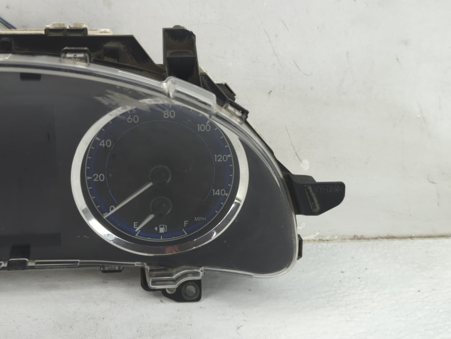 2018-2019 Toyota Corolla Instrument Cluster Speedometer Gauges P/N:83800-F2U60-00 TN157580-9360 Fits Fits 2018 2019 OEM Used