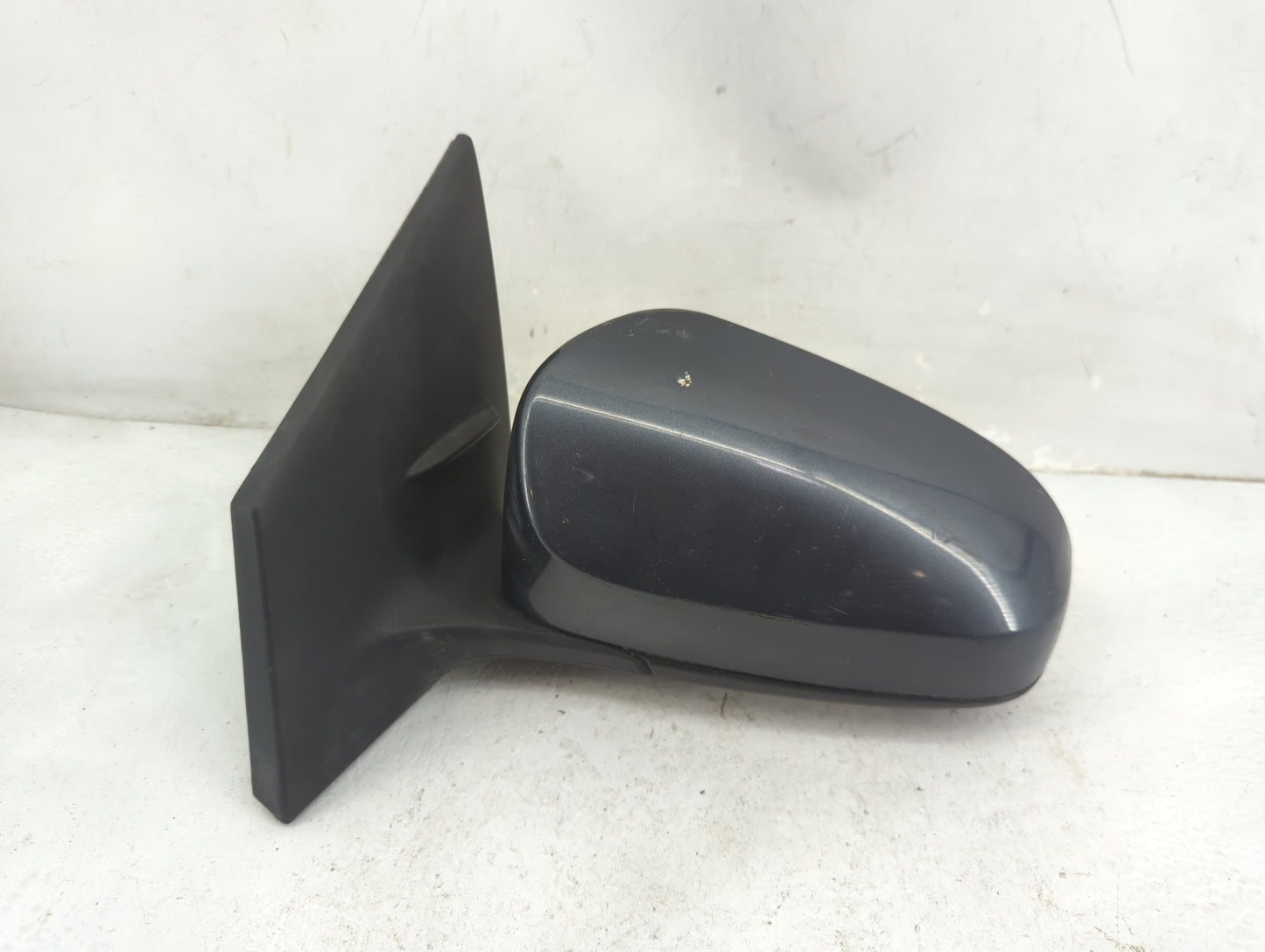 2014-2019 Toyota Corolla Driver Side View Mirror - Left Door Mirror OEM Used - Oemusedautoparts1.com