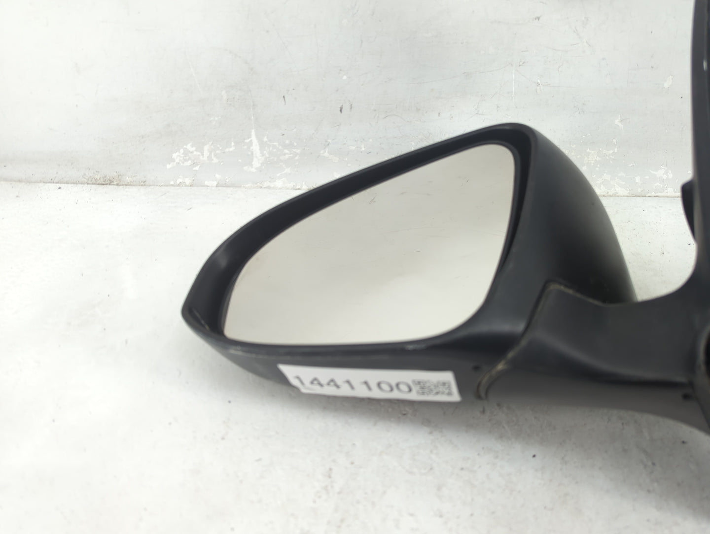 2014-2019 Toyota Corolla Driver Side View Mirror - Left Door Mirror OEM Used - Oemusedautoparts1.com