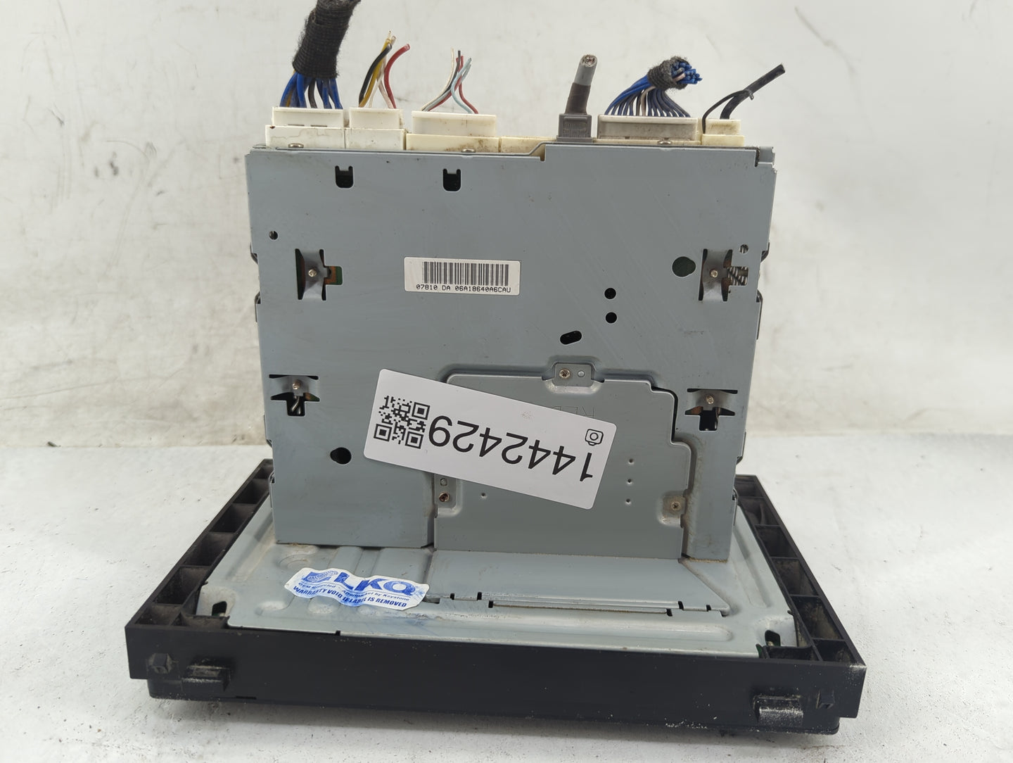 2017-2019 Toyota Corolla Radio AM FM Cd Player Receiver Replacement P/N:86140-02521 139000-07810101 Fits Fits 2017 2018 2019