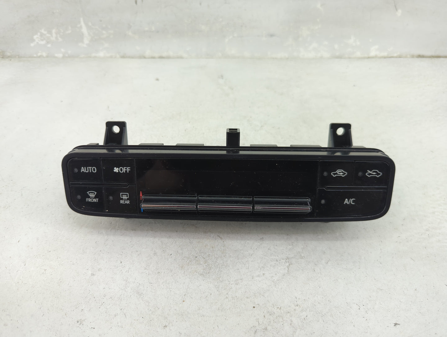 2017-2019 Toyota Corolla Climate Control Module Temperature AC/Heater Replacement P/N:55900-02A30 114-2080 Fits OEM Used Aut