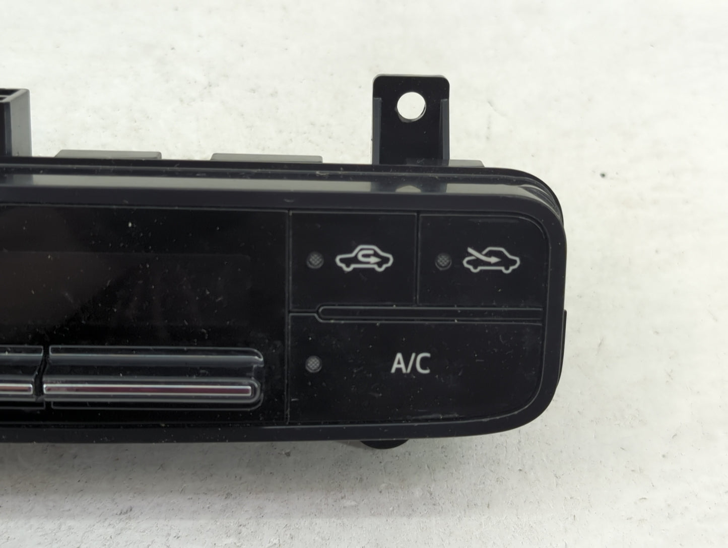 2017-2019 Toyota Corolla Climate Control Module Temperature AC/Heater Replacement P/N:55900-02A30 114-2080 Fits OEM Used Aut