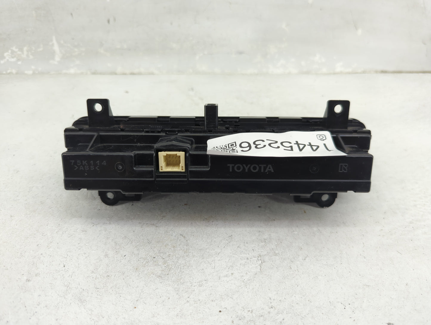 2017-2019 Toyota Corolla Climate Control Module Temperature AC/Heater Replacement P/N:55900-02A30 114-2080 Fits OEM Used Aut