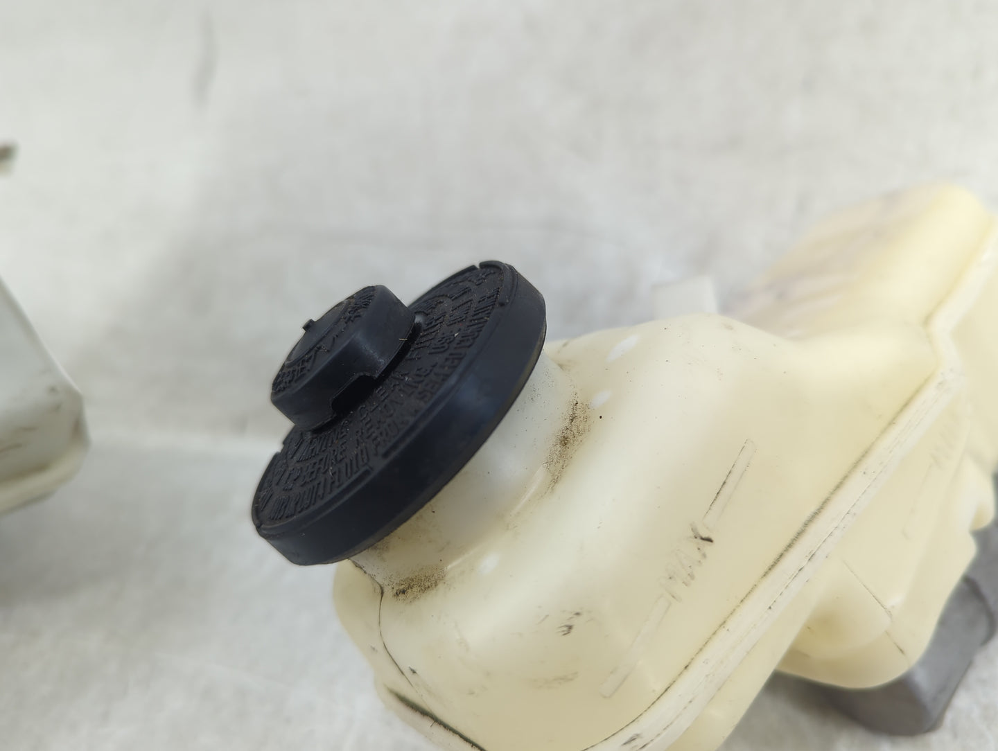 2014-2019 Toyota Corolla Brake Master Cylinder 1451347 - Oemusedautoparts1.com