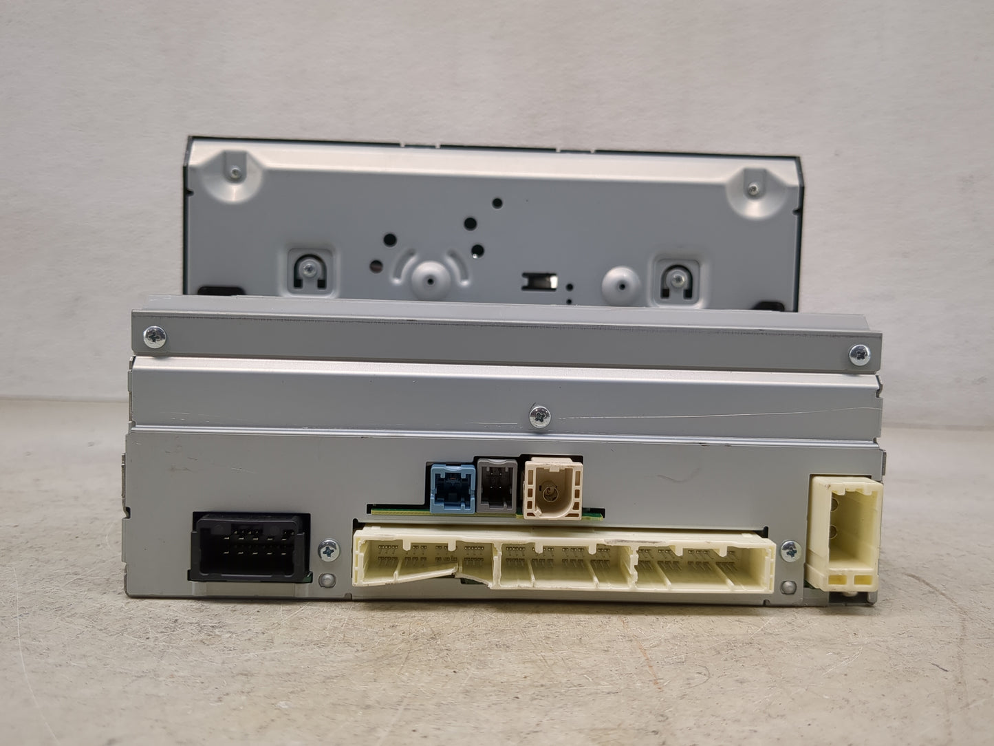 2019-2020 Toyota Corolla Radio AM FM Cd Player Receiver Replacement P/N:86140-12211 AVH-6388 Fits Fits 2019 2020 OEM Used Au