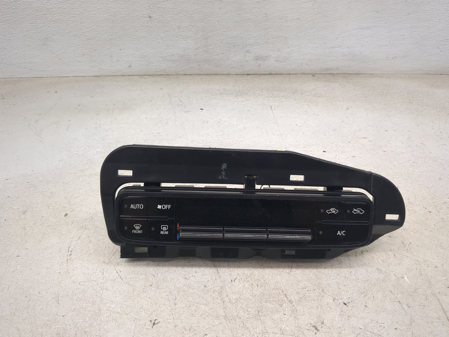2017-2019 Toyota Corolla Climate Control Module Temperature AC/Heater Replacement P/N:55468-02060 Fits Fits 2017 2018 2019 O