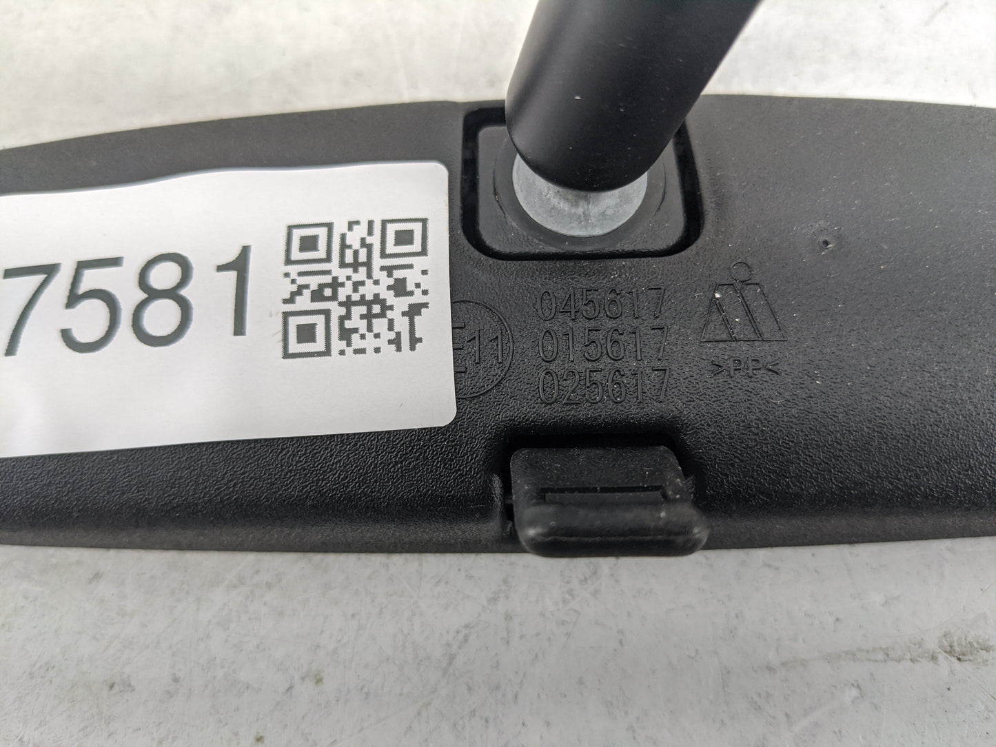 2017-2022 Toyota Corolla Interior Rear View Mirror Replacement OEM P/N:E11045617 E11015617 Fits OEM Used Auto Parts - Oemuse
