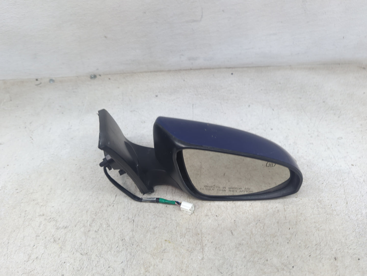 2014-2019 Toyota Corolla Passenger Side View Mirror - Right Door Mirror OEM Used - Oemusedautoparts1.com