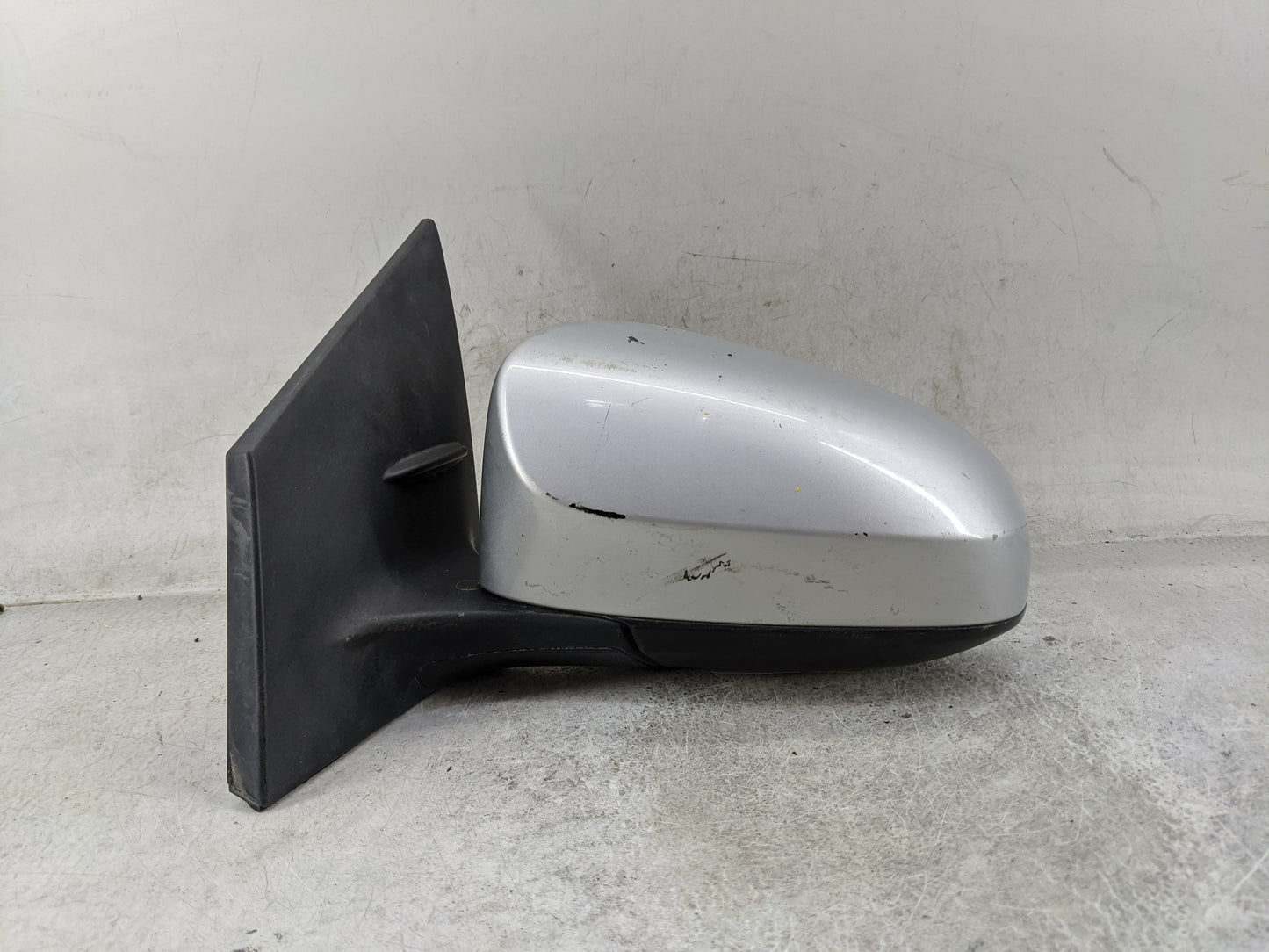 2014-2019 Toyota Corolla Driver Side View Mirror - Left Door Mirror OEM Used - Oemusedautoparts1.com