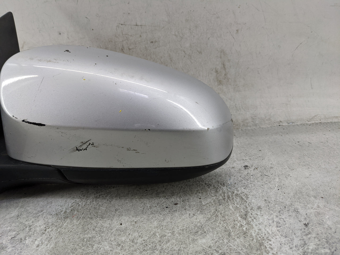 2014-2019 Toyota Corolla Driver Side View Mirror - Left Door Mirror OEM Used - Oemusedautoparts1.com