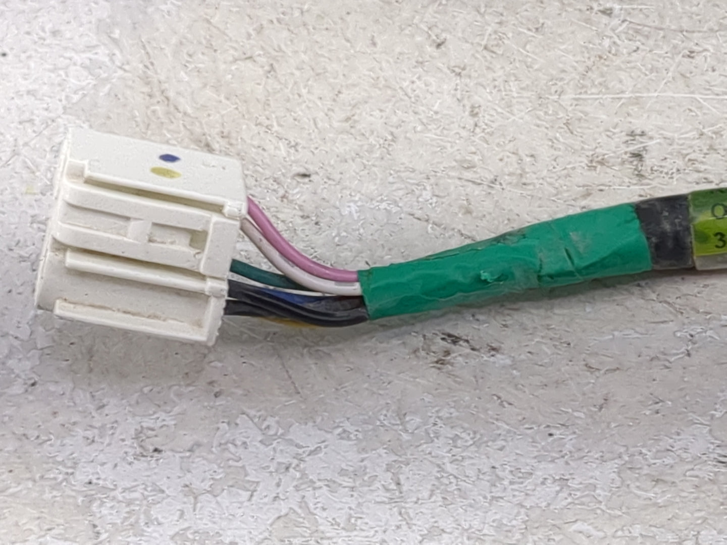 2019 Toyota Corolla Driver Side View Mirror - Left Door Mirror OEM Used - Oemusedautoparts1.com