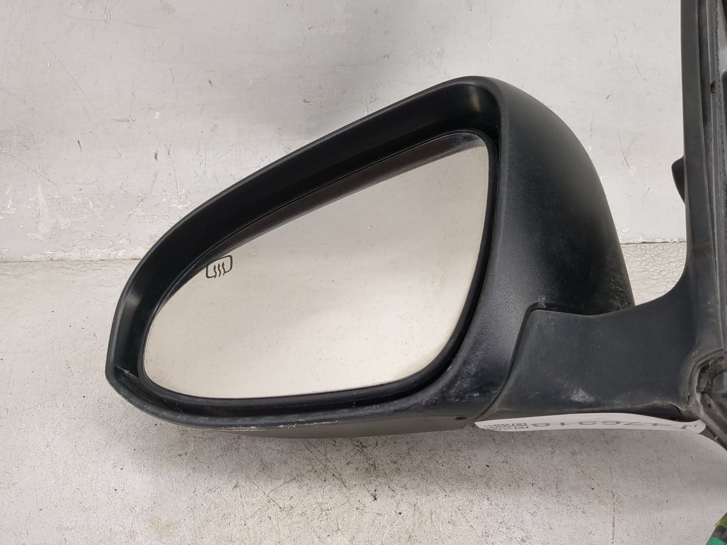 2019 Toyota Corolla Driver Side View Mirror - Left Door Mirror OEM Used - Oemusedautoparts1.com