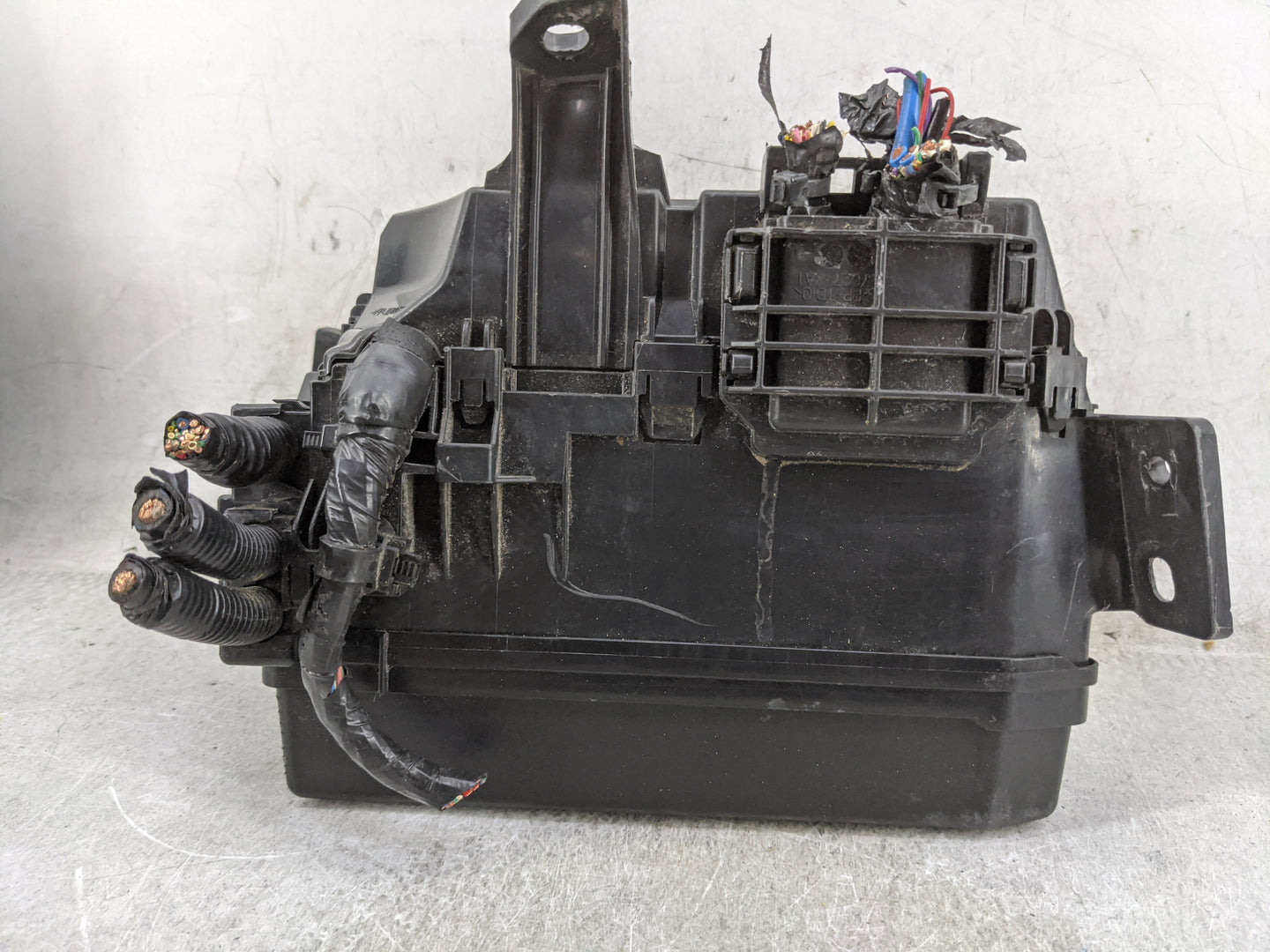 2014-2019 Toyota Corolla Fusebox Fuse Box Panel Relay Module P/N:7626-XB1 Fits Fits 2014 2015 2016 2017 2018 2019 OEM Used A
