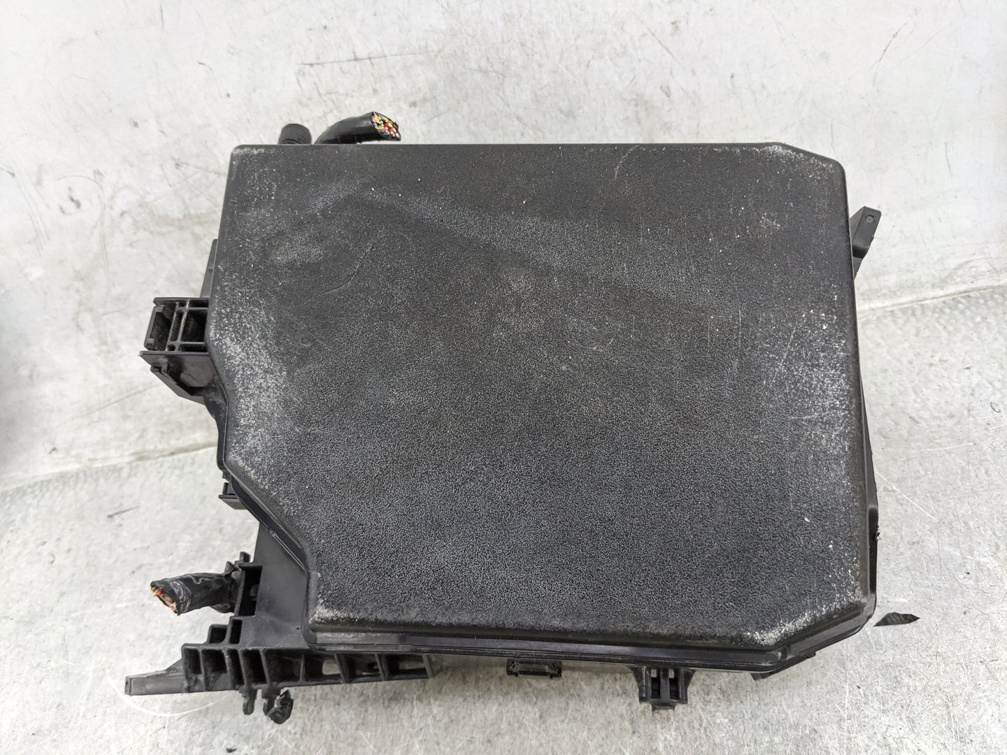 2014-2019 Toyota Corolla Fusebox Fuse Box Panel Relay Module P/N:7626-XB1 Fits Fits 2014 2015 2016 2017 2018 2019 OEM Used A