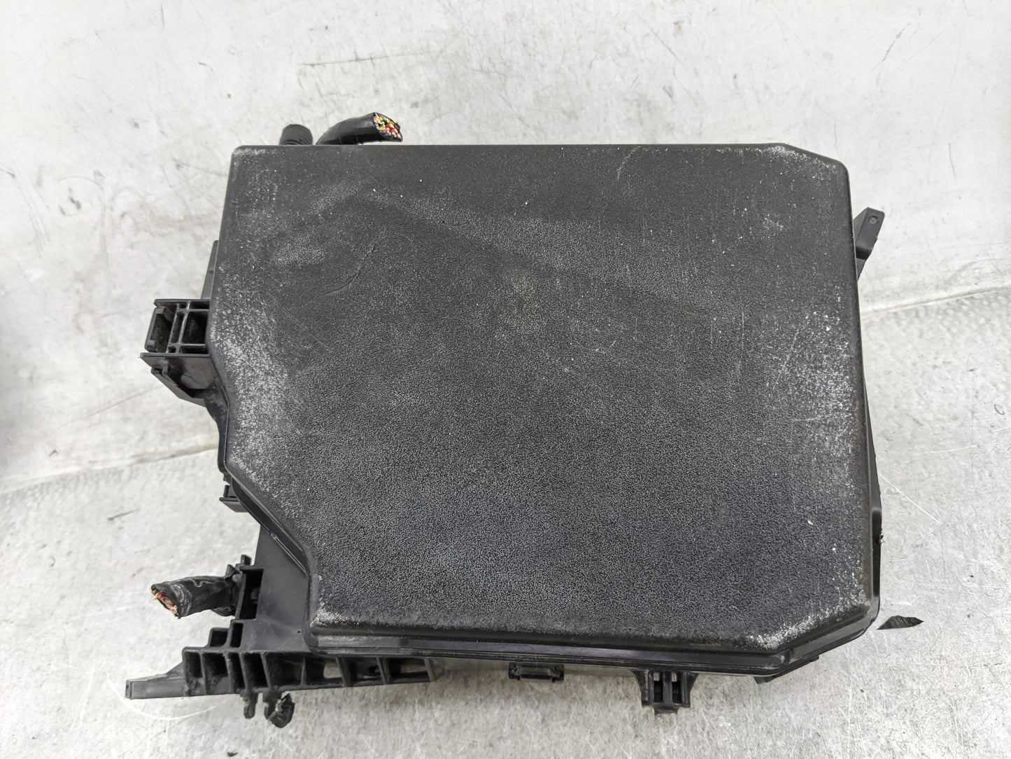 2014-2019 Toyota Corolla Fusebox Fuse Box Panel Relay Module P/N:7626-XB1 Fits Fits 2014 2015 2016 2017 2018 2019 OEM Used A