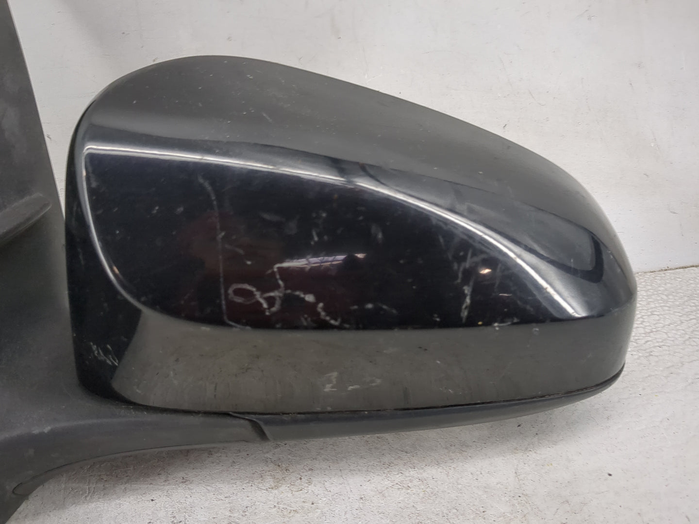 2014-2019 Toyota Corolla Driver Side View Mirror - Left Door Mirror OEM Used - Oemusedautoparts1.com