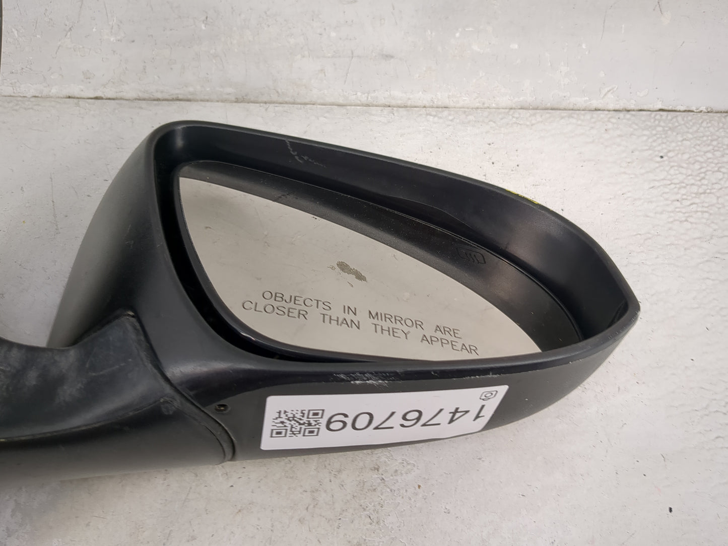 2014-2019 Toyota Corolla Passenger Side View Mirror - Right Door Mirror OEM Used - Oemusedautoparts1.com