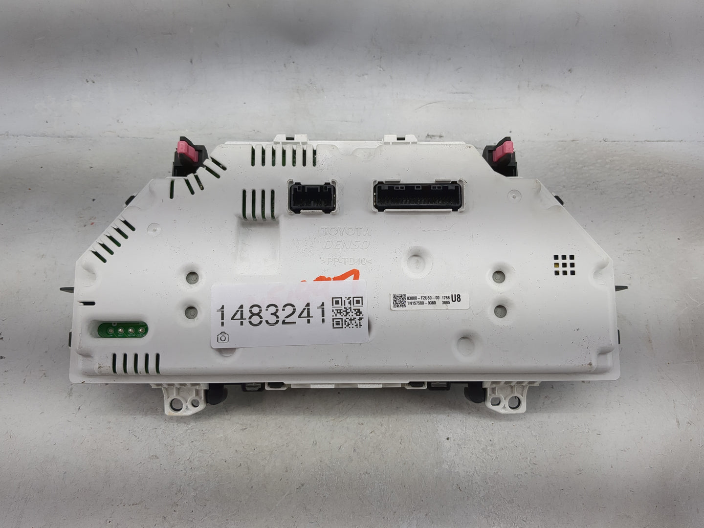 2018-2019 Toyota Corolla Instrument Cluster Speedometer Gauges P/N:83800-F2U80-00 TN157580-9380 Miles: Fits Fits 2018 2019 O