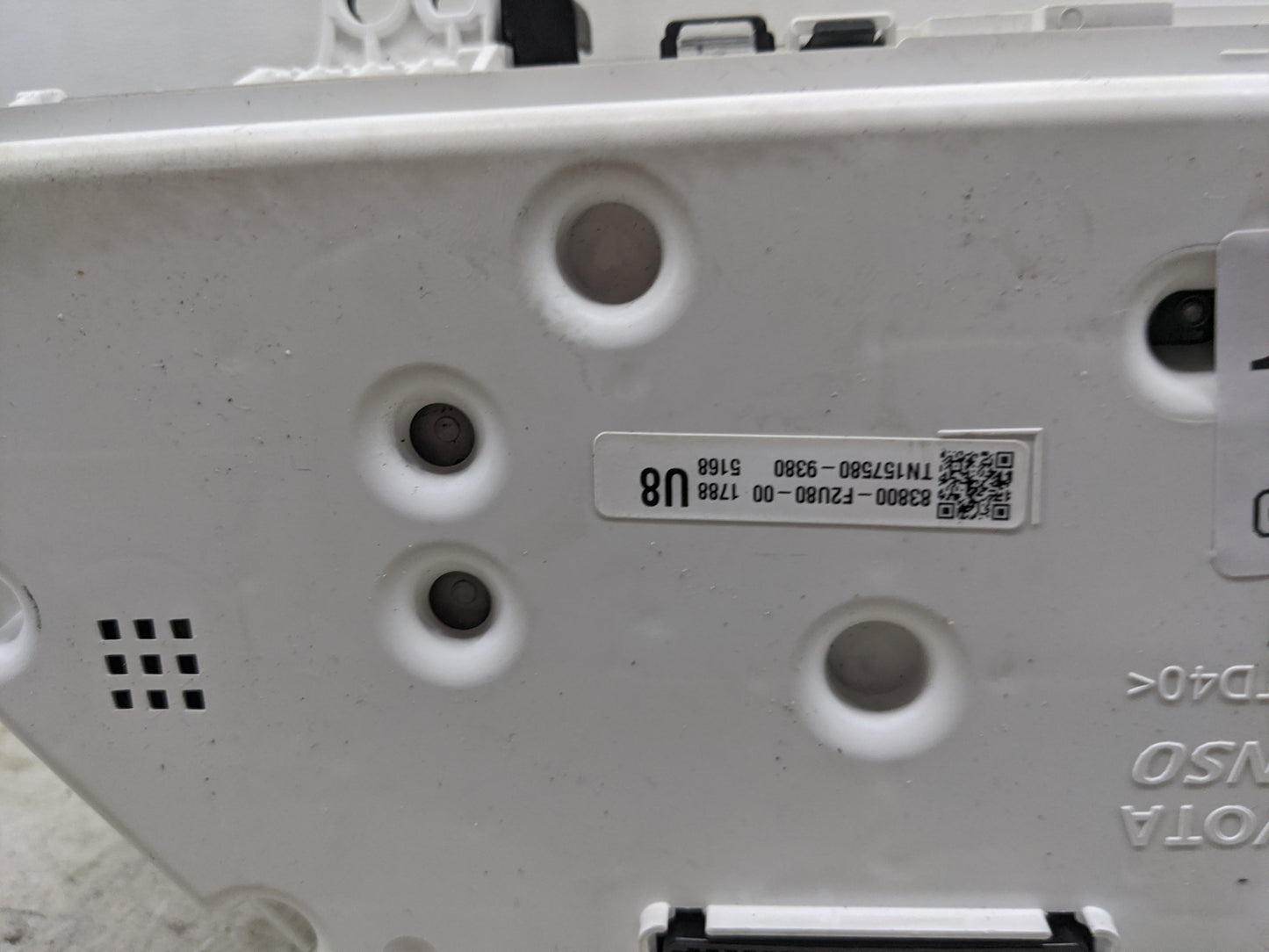 2018-2019 Toyota Corolla Instrument Cluster Speedometer Gauges P/N:83800-F2U80-00 TN157580-9380 Miles: Fits Fits 2018 2019 O