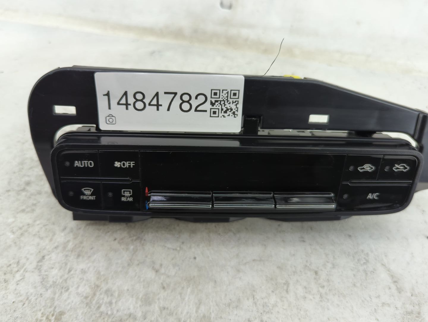 2017-2019 Toyota Corolla Climate Control Module Temperature AC/Heater Replacement P/N:75K114 Fits Fits 2017 2018 2019 OEM Us