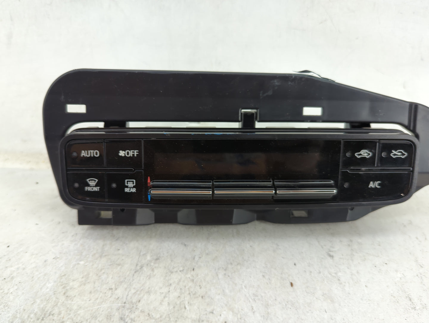 2017-2019 Toyota Corolla Climate Control Module Temperature AC/Heater Replacement P/N:75K114 Fits Fits 2017 2018 2019 OEM Us