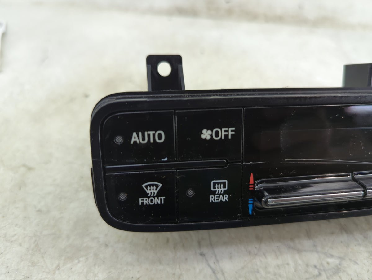 2017-2019 Toyota Corolla Climate Control Module Temperature AC/Heater Replacement P/N:75K114 Fits Fits 2017 2018 2019 OEM Us