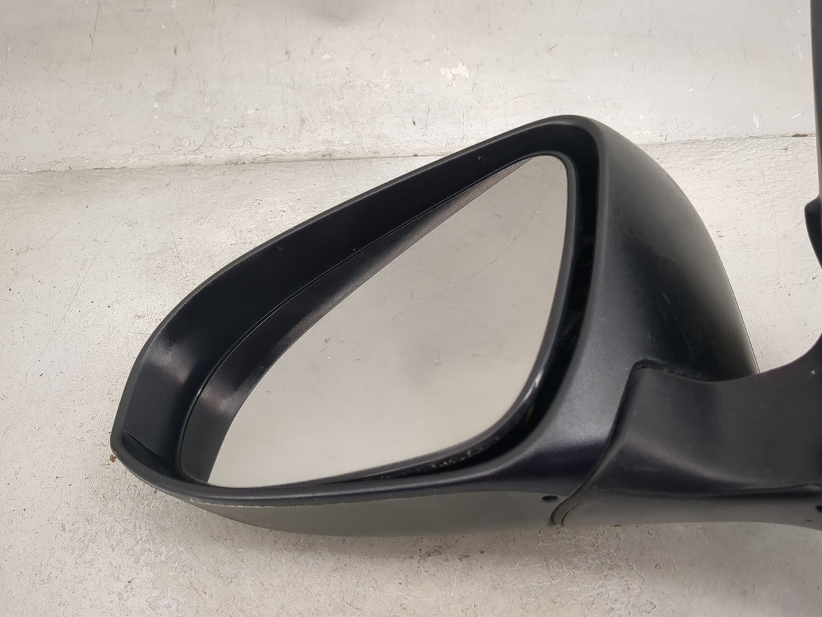 2014-2019 Toyota Corolla Driver Side View Mirror - Left Door Mirror OEM Used - Oemusedautoparts1.com