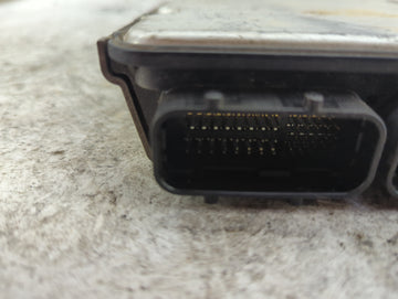 2017-2019 Toyota Corolla PCM Engine Control Computer ECU ECM PCU OEM P/N:89661-02R03 28620343 Fits 2017 2018 2019 OEM Used Auto Parts