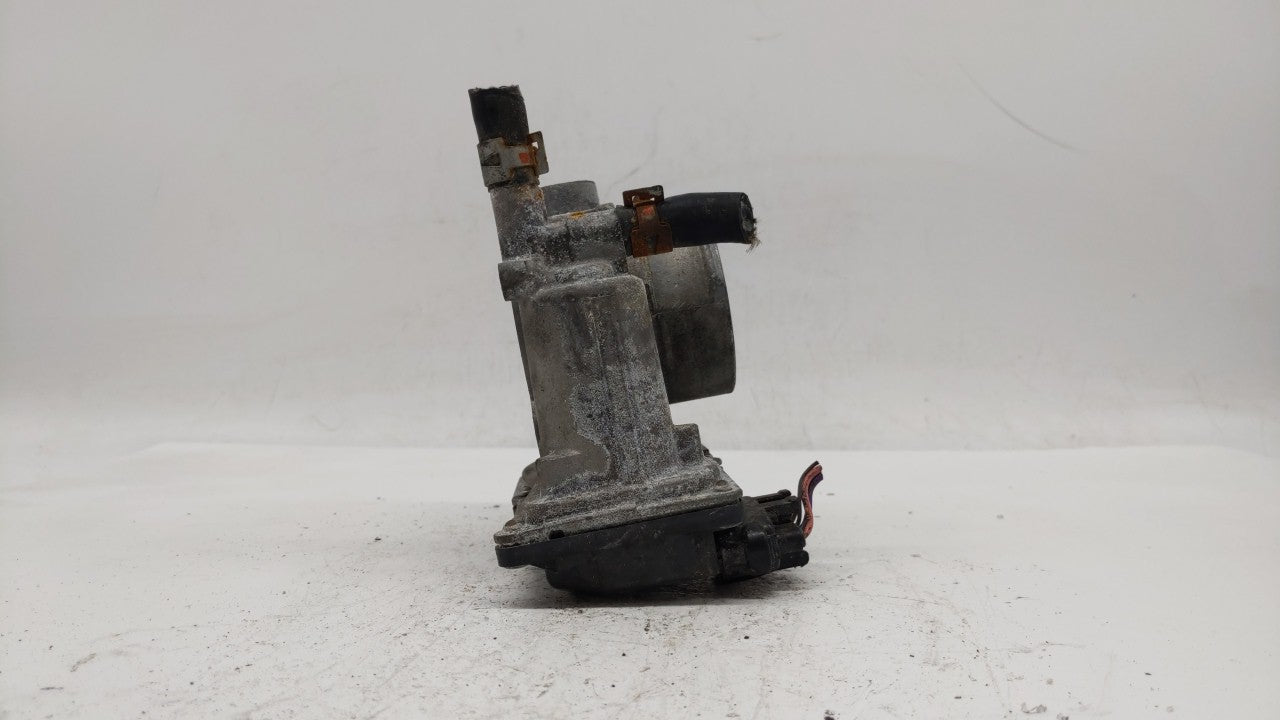 2011-2018 Toyota Corolla Throttle Body P/N:22030-0T080 Fits Fits 2011 2012 2013 2014 2015 2016 2017 2018 OEM Used Auto Parts