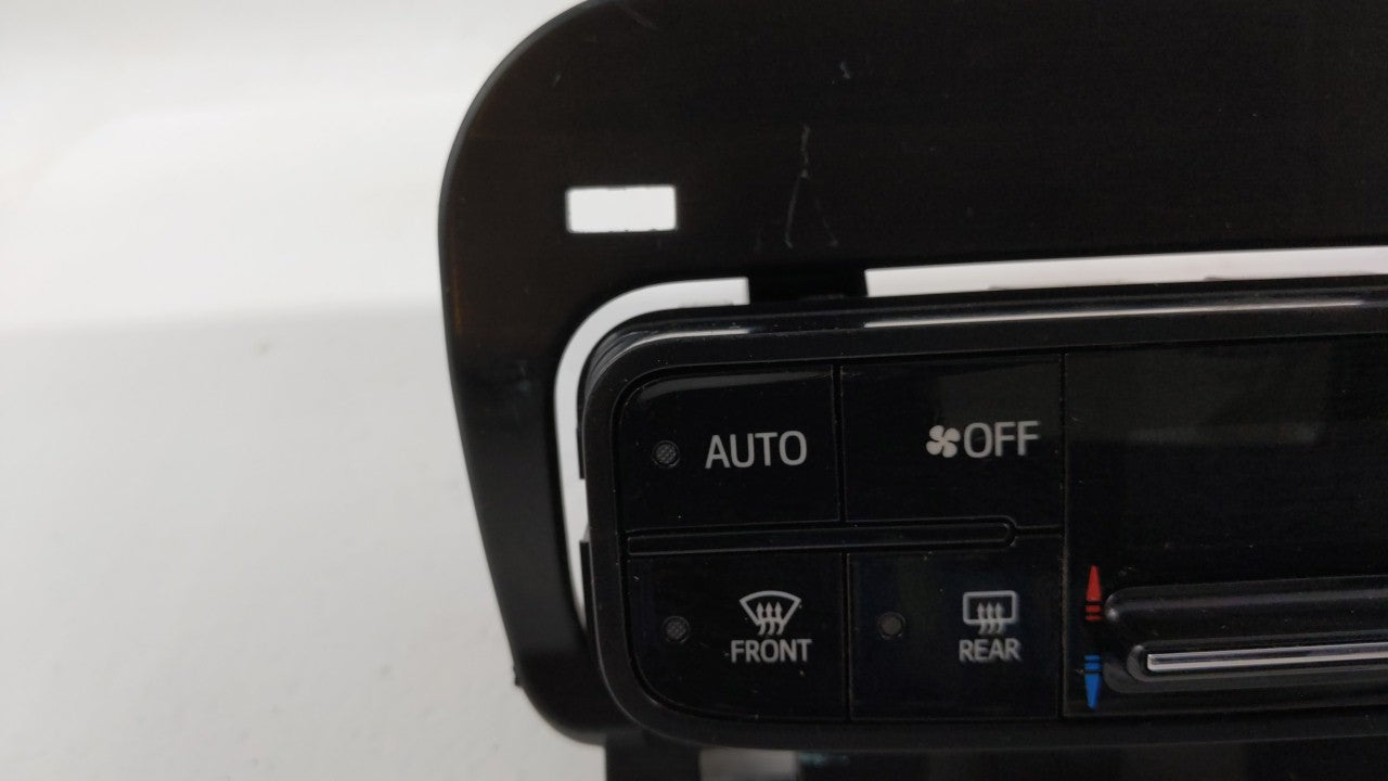 2017-2019 Toyota Corolla Climate Control Module Temperature AC/Heater Replacement P/N:55468-02060 Fits Fits 2017 2018 2019 O