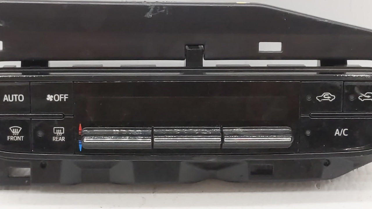 2017-2019 Toyota Corolla Climate Control Module Temperature AC/Heater Replacement P/N:55468-02060 Fits Fits 2017 2018 2019 O