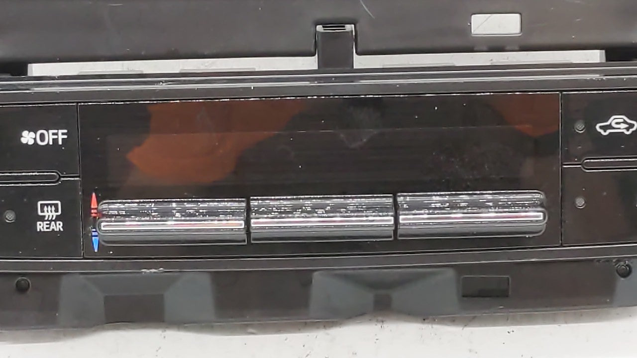 2017-2019 Toyota Corolla Climate Control Module Temperature AC/Heater Replacement P/N:55468-02060 Fits Fits 2017 2018 2019 O