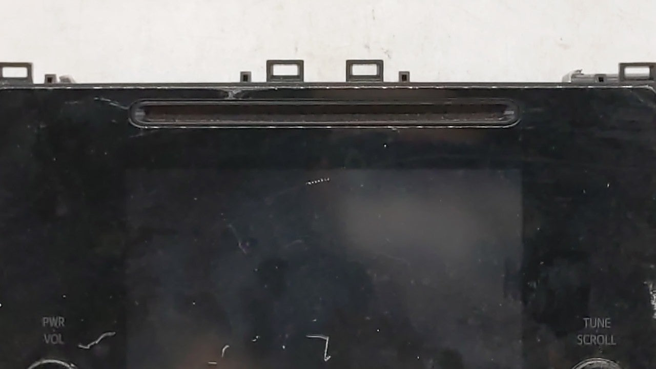 2017-2018 Toyota Corolla Am Fm Cd Player Radio Receiver - Oemusedautoparts1.com