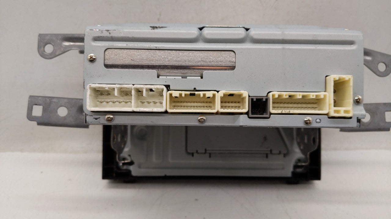 2017-2018 Toyota Corolla Am Fm Cd Player Radio Receiver - Oemusedautoparts1.com