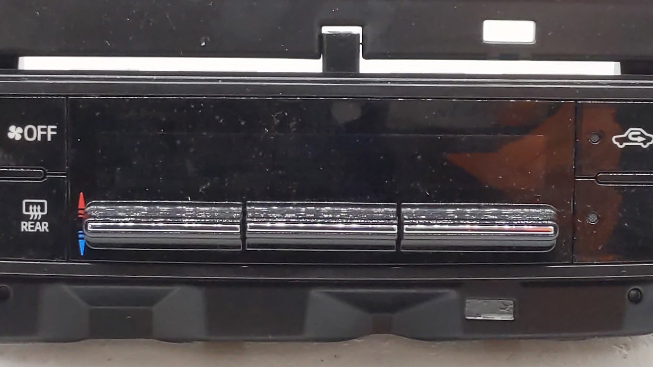 2017-2019 Toyota Corolla Climate Control Module Temperature AC/Heater Replacement P/N:55468-02060 Fits Fits 2017 2018 2019 O