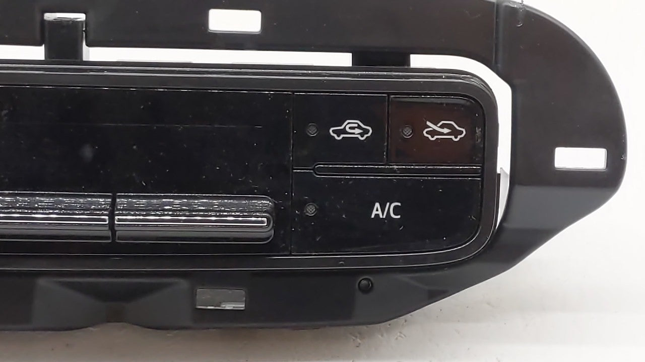 2017-2019 Toyota Corolla Climate Control Module Temperature AC/Heater Replacement P/N:55468-02060 Fits Fits 2017 2018 2019 O