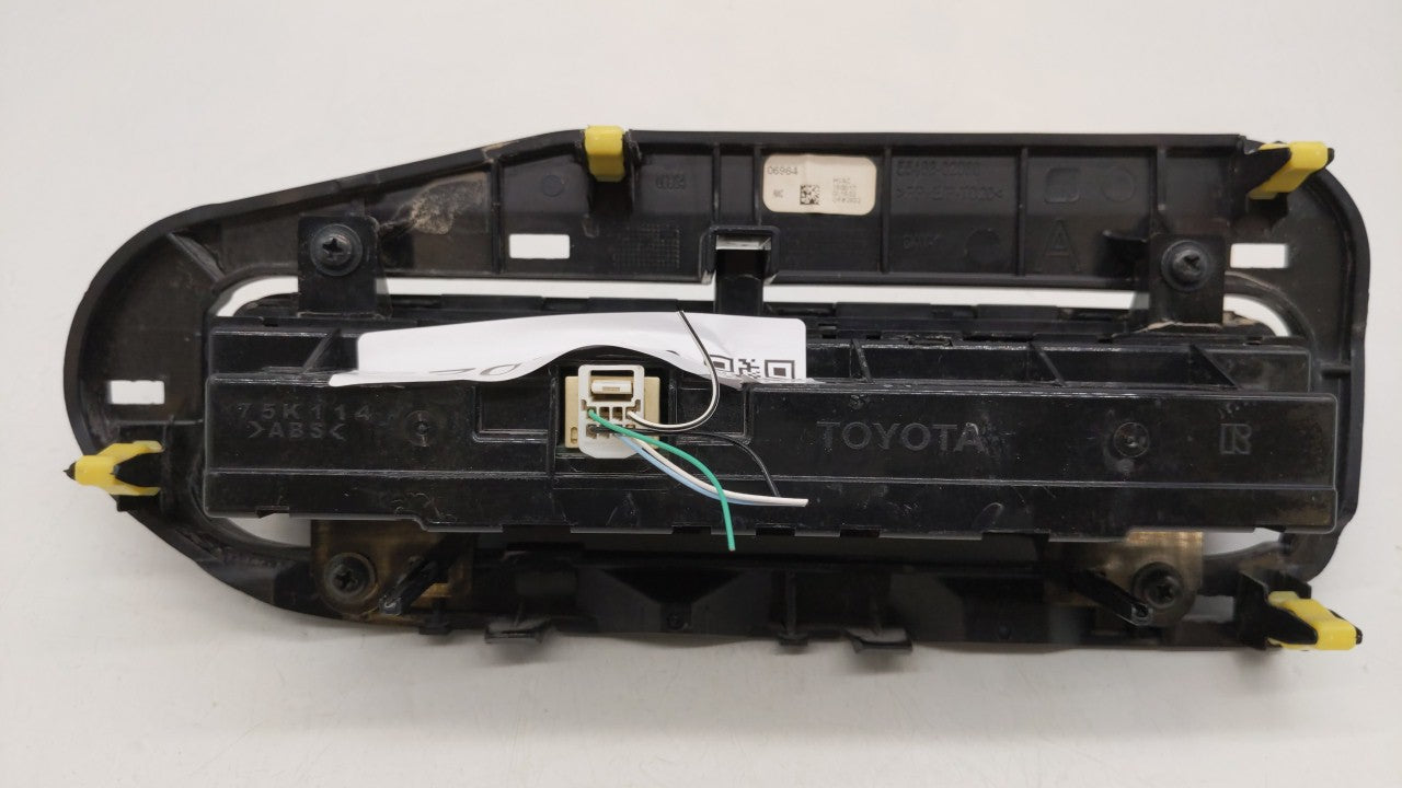 2017-2019 Toyota Corolla Climate Control Module Temperature AC/Heater Replacement P/N:55468-02060 Fits Fits 2017 2018 2019 O