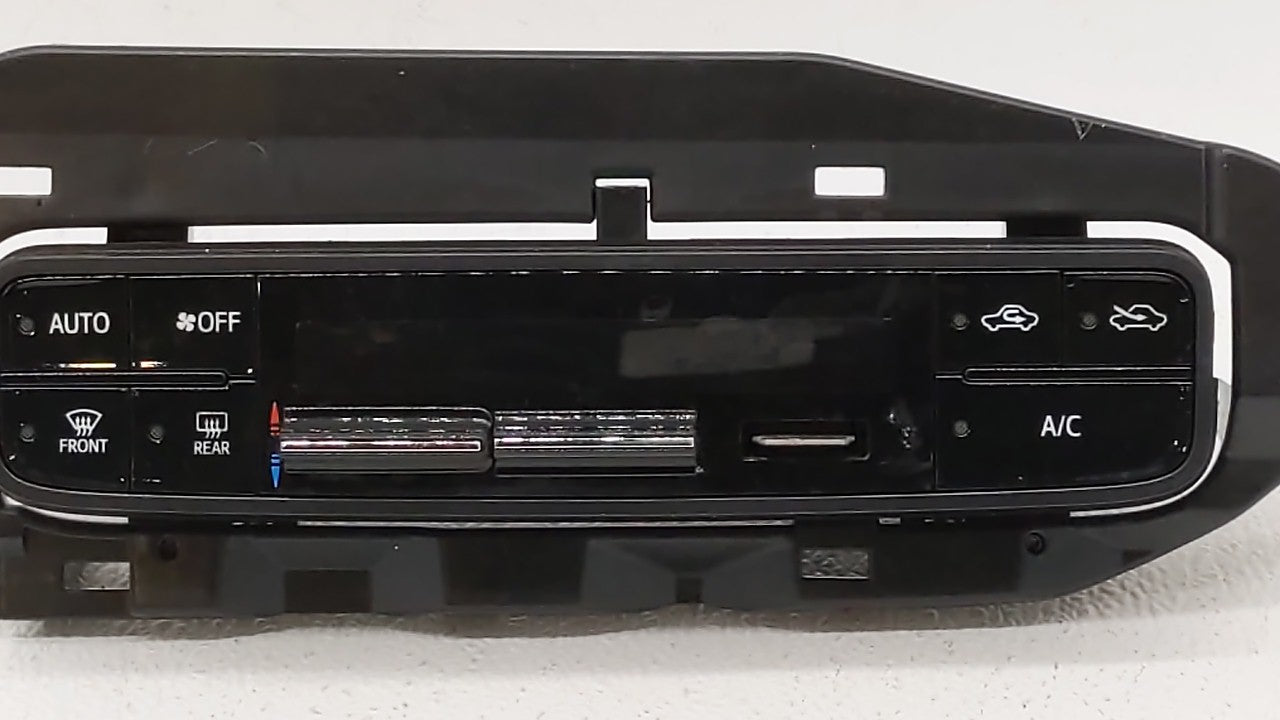 2017-2019 Toyota Corolla Climate Control Module Temperature AC/Heater Replacement P/N:55900-02A30 55468-02060 Fits OEM Used 