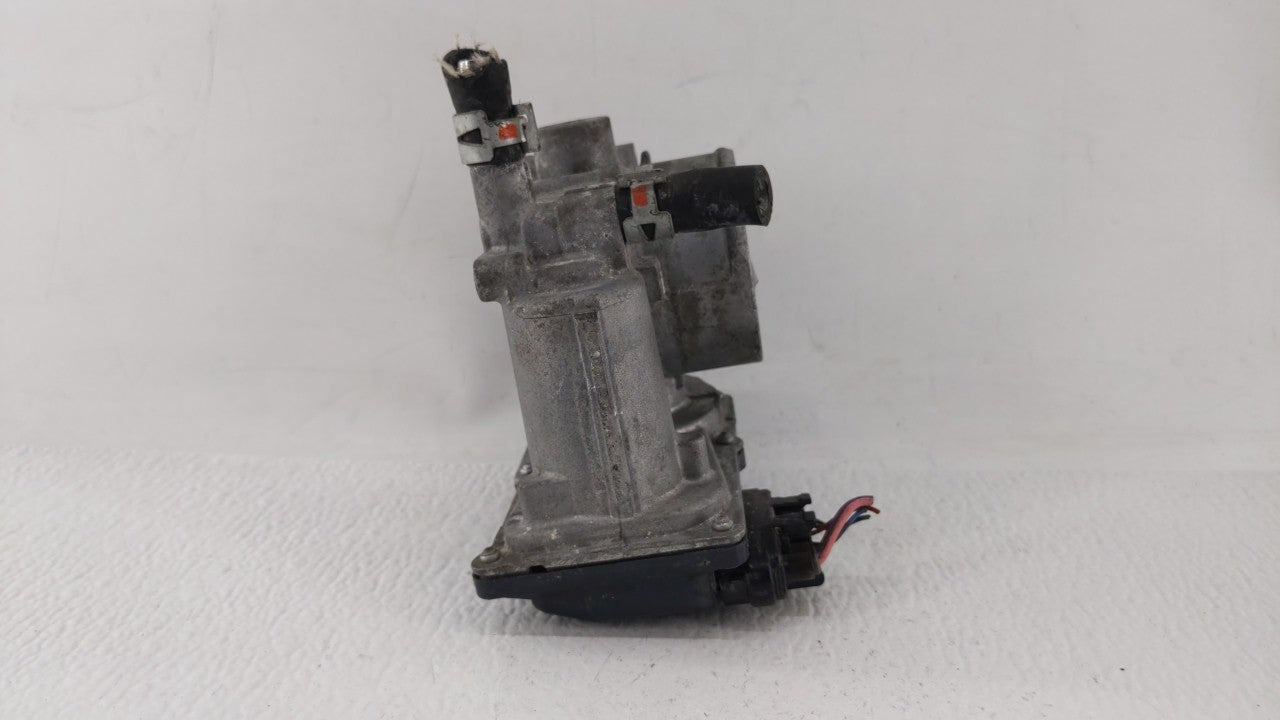 2011-2018 Toyota Corolla Throttle Body P/N:22030-0T050 22030-0T080 Fits Fits 2011 2012 2013 2014 2015 2016 2017 2018 OEM Use