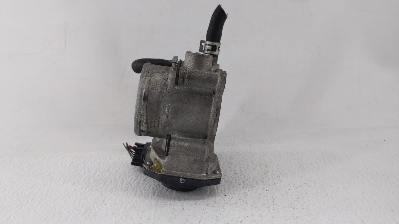 2011-2018 Toyota Corolla Throttle Body P/N:22030-0T050 22030-0T080 Fits Fits 2011 2012 2013 2014 2015 2016 2017 2018 OEM Use