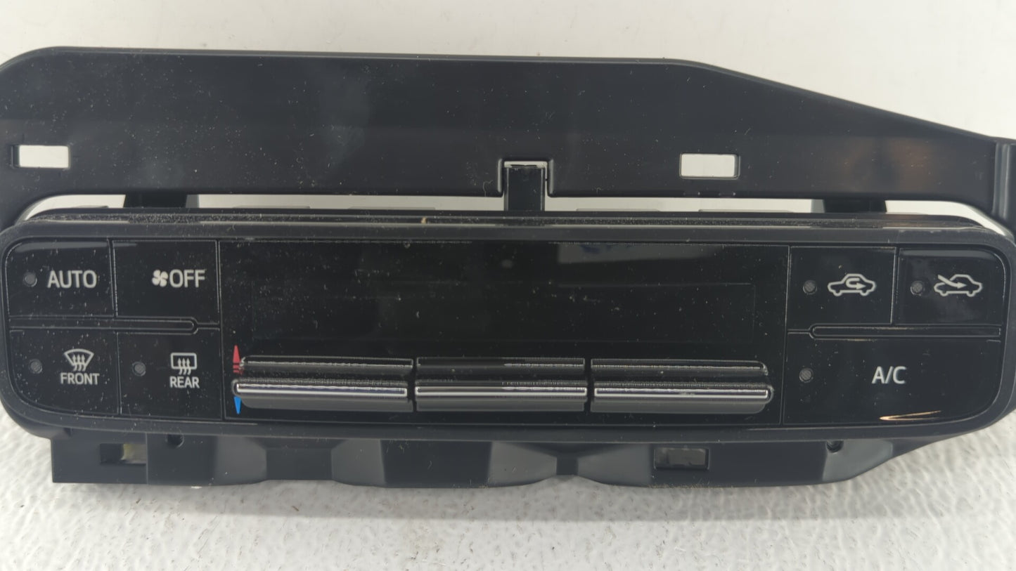 2017-2019 Toyota Corolla Climate Control Module Temperature AC/Heater Replacement P/N:55900-02A30 55468-02060 Fits OEM Used 