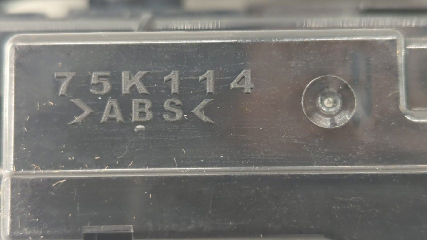 2017-2019 Toyota Corolla Climate Control Module Temperature AC/Heater Replacement P/N:55900-02A30 55468-02060 Fits OEM Used 