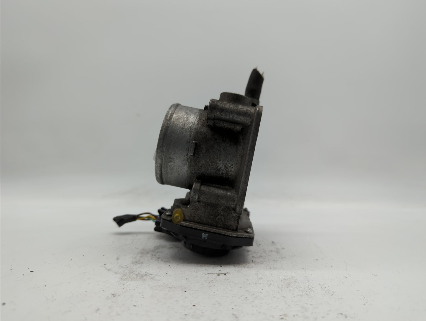 2011-2018 Toyota Corolla Throttle Body P/N:22030-0T080 Fits Fits 2011 2012 2013 2014 2015 2016 2017 2018 OEM Used Auto Parts