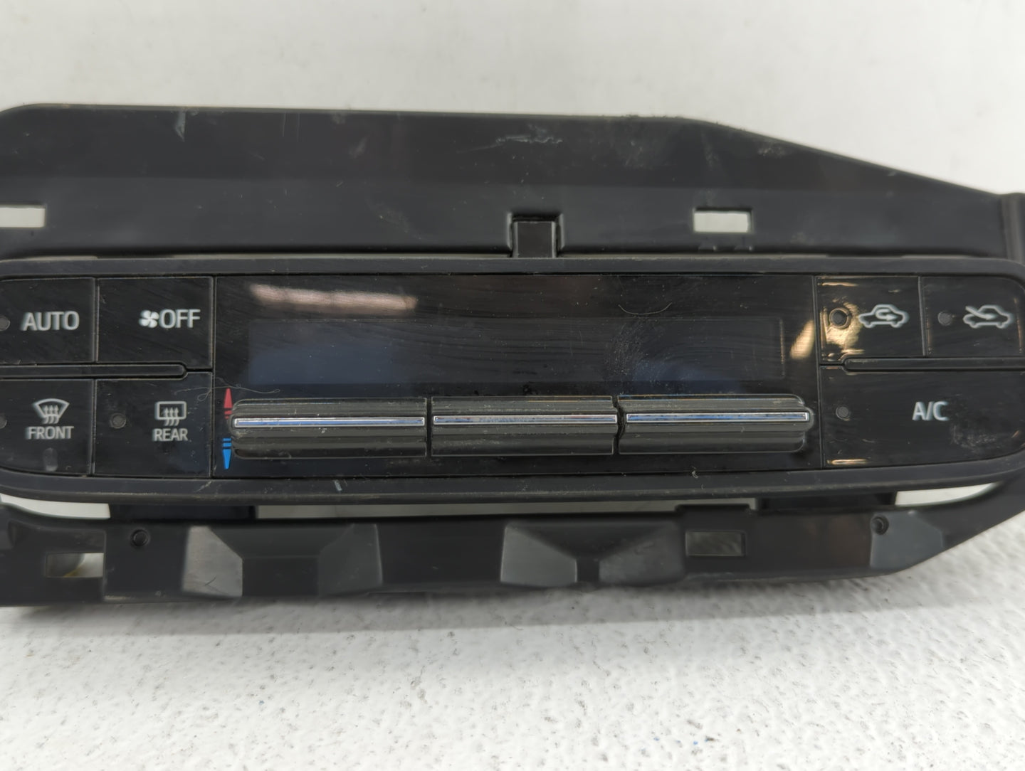 2017-2019 Toyota Corolla Climate Control Module Temperature AC/Heater Replacement P/N:55468-02060 75K114 Fits Fits 2017 2018