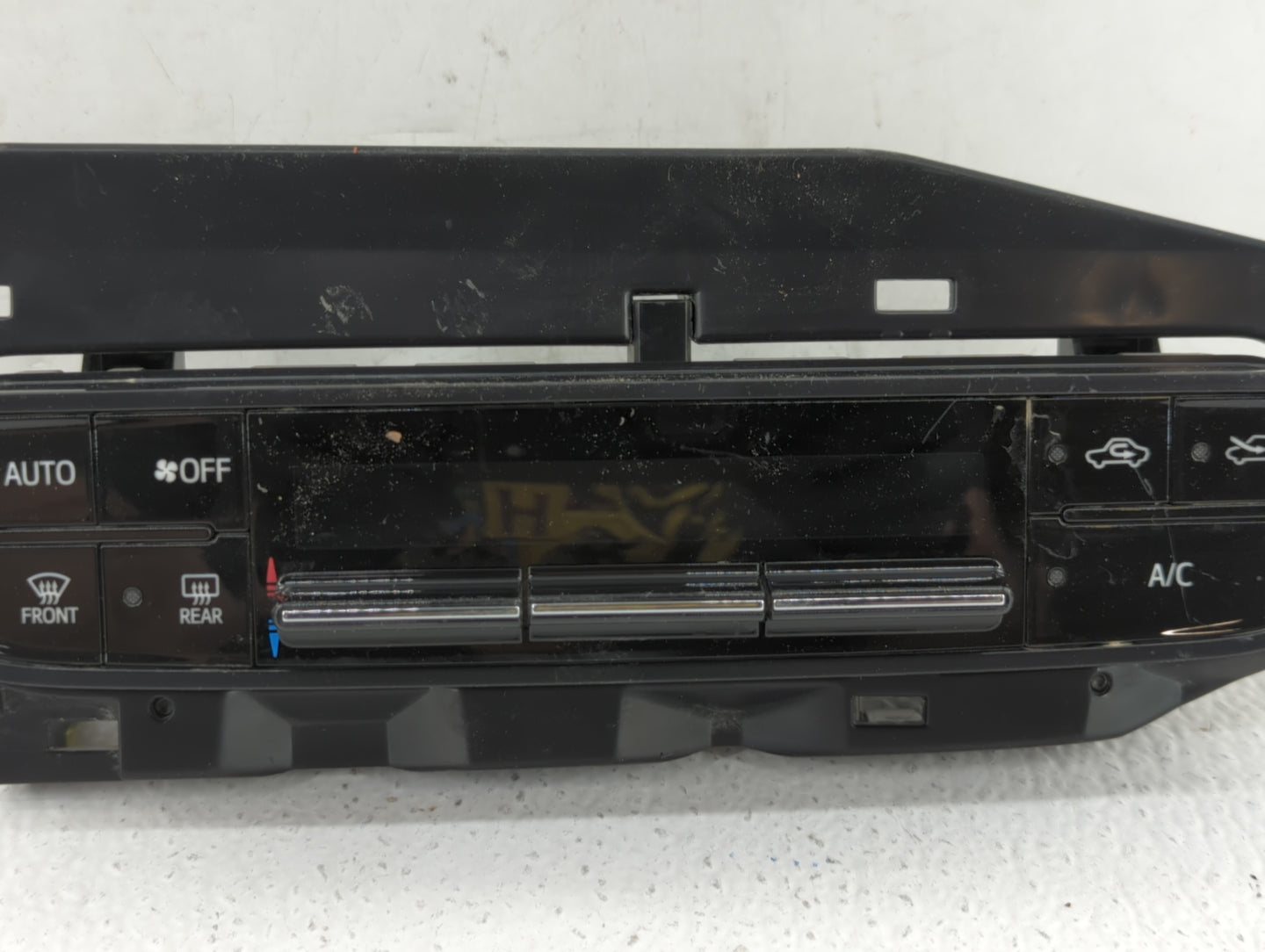 2017-2019 Toyota Corolla Climate Control Module Temperature AC/Heater Replacement P/N:55900-02A30 55468-02060 Fits OEM Used 