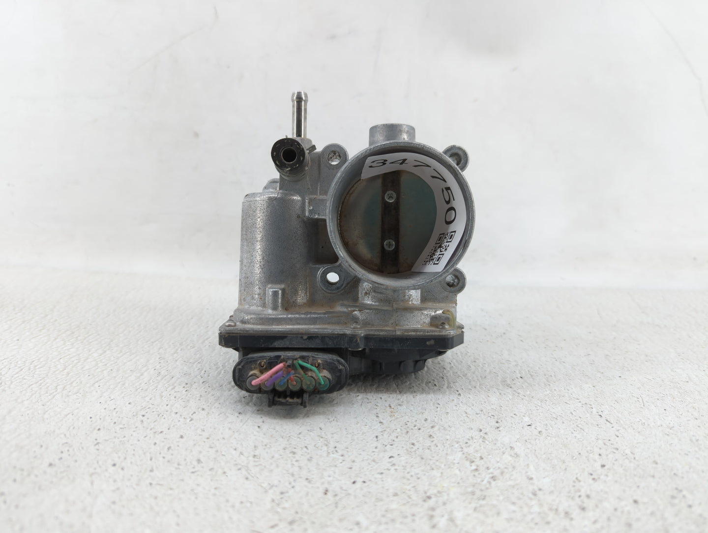 2011-2018 Toyota Corolla Throttle Body P/N:22030-0T080 Fits Fits 2011 2012 2013 2014 2015 2016 2017 2018 OEM Used Auto Parts