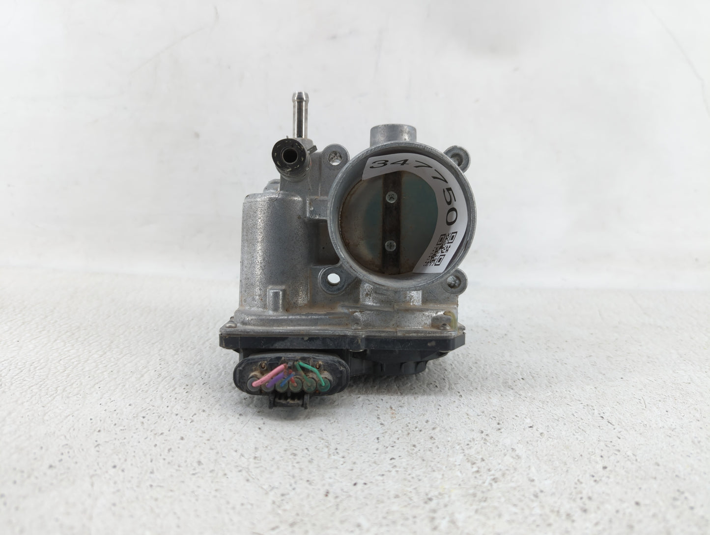2011-2018 Toyota Corolla Throttle Body P/N:22030-0T080 Fits Fits 2011 2012 2013 2014 2015 2016 2017 2018 OEM Used Auto Parts