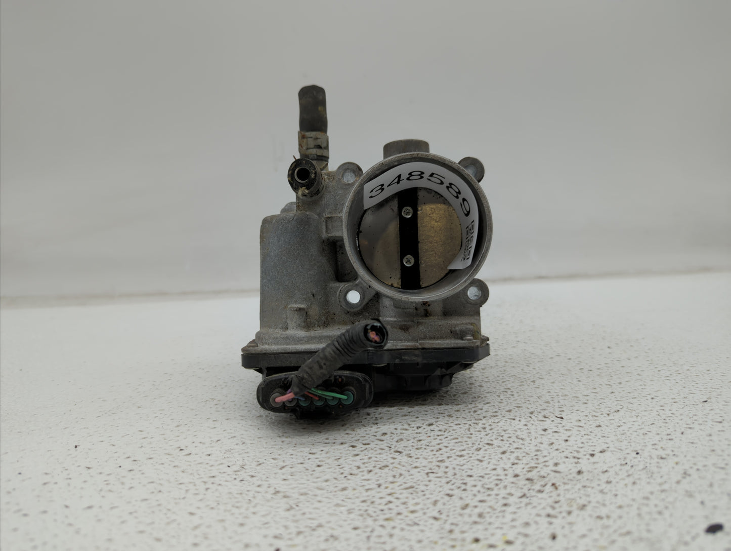 2011-2018 Toyota Corolla Throttle Body P/N:22030-0T080 Fits Fits 2011 2012 2013 2014 2015 2016 2017 2018 OEM Used Auto Parts